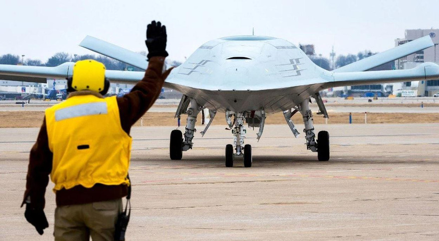 MQ-25 Stingray
