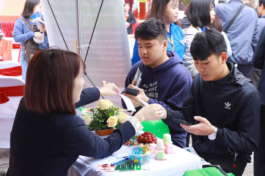 Gần 3.500 cơ hội việc làm cho sinh viên