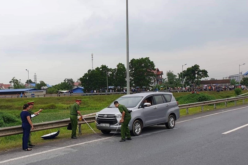 Cơ quan điều tra tiến hành thực nghiệm tại hiện trường.
