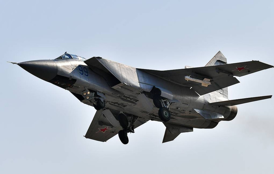 Tiêm kích đánh chặn hạng nặng MiG-31