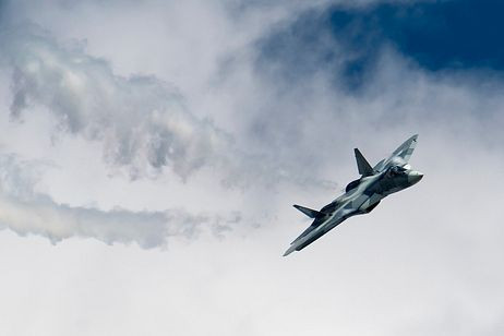 Tiểm kích tàng hình Su-57
