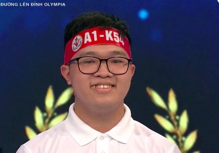 Sơn Tùng xác lập kỷ lục điểm số ở Đường lên đỉnh Olympia 21