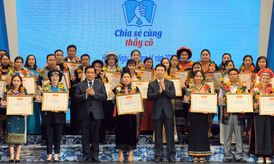 Vinh danh 63 thầy cô giáo dân tộc thiểu số tiêu biểu trên toàn quốc