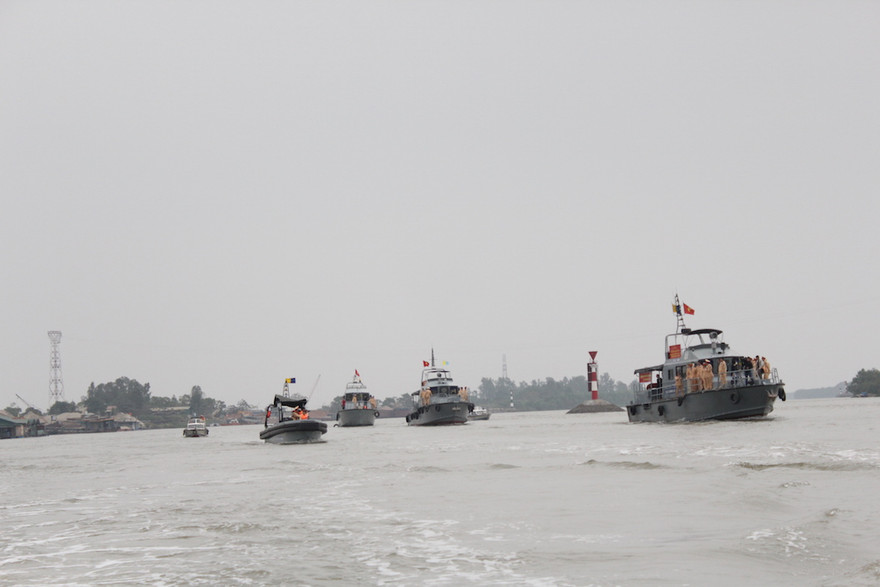 Lực lượng Cảnh sát đường thủy ra quân thực hiện cao điểm