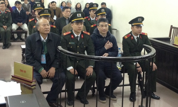 Các bị cáo tại tòa.