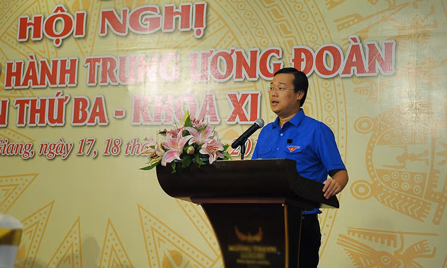 Bí thư thứ nhất T.Ư Đoàn Lê Quốc Phong phát biểu khai mạc hội nghị