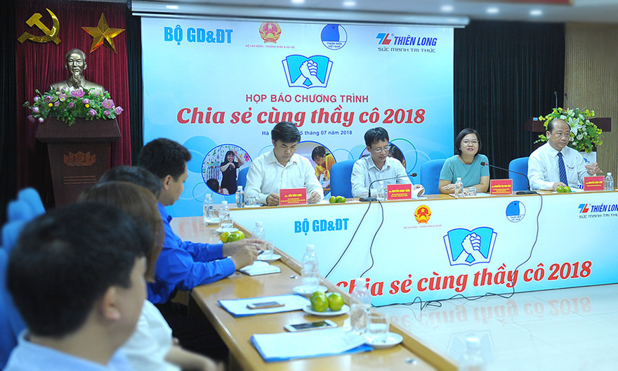 Chương trình họp báo có sự tham gia của lãnh đạo T.Ư Hội LHTN Việt Nam phối hợp với Bộ Giáo dục và Đào tạo, Bộ Lao động Thương binh và Xã hội, Tập đoàn Thiên Long