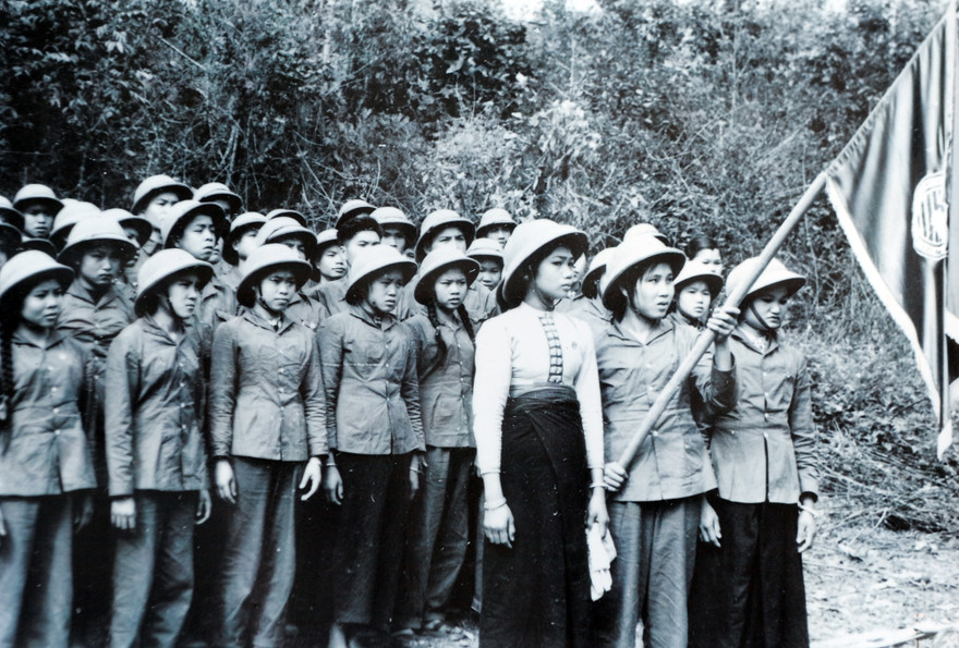 Những 'bóng hồng' thanh niên xung phong xây dựng và bảo vệ Tổ quốc