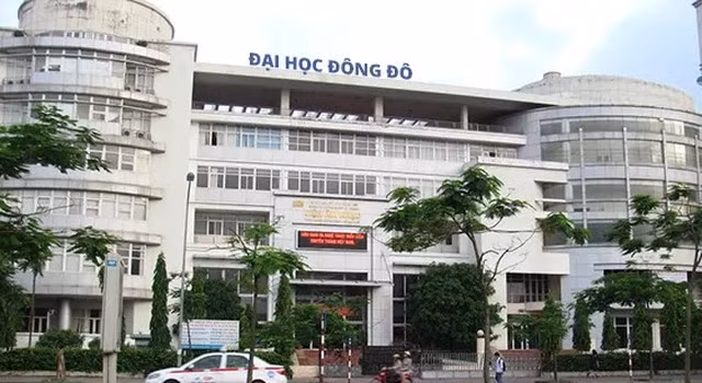 Trường Đại học Đông Đô bị xác định đã cấp "chui" văn bằng 2 Tiếng Anh.