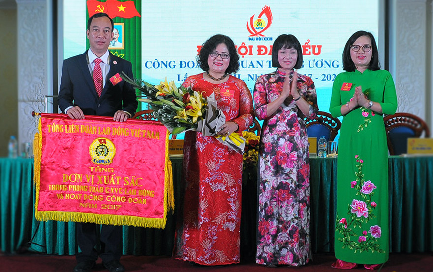 Chị Trần Thị Bích Ngọc tiếp tục làm Chủ tịch Công đoàn cơ quan T.Ư Đoàn