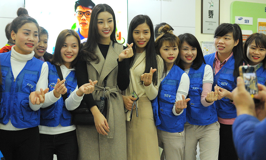 Hoa hậu Đỗ Mỹ Linh lan toả nghĩa cử hiến máu cứu người