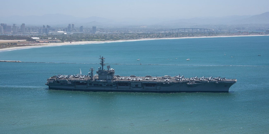 Lần đầu tiên sau gần ba năm, ba tàu sân bay Mỹ đang tuần tra trên vùng biển Ấn Độ - Thái Bình Dương