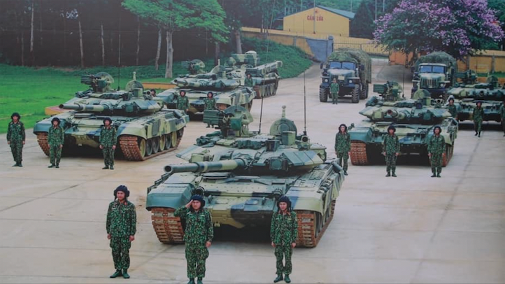 Việt Nam đã mua xe tăng T-90 và do vậy, cũng có thể quan tâm đến xe tăng T-14 Armata