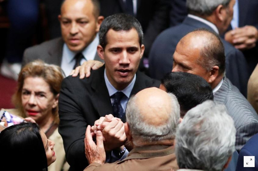 Venezuela nói 'Mỹ chuẩn bị can thiệp quân sự'