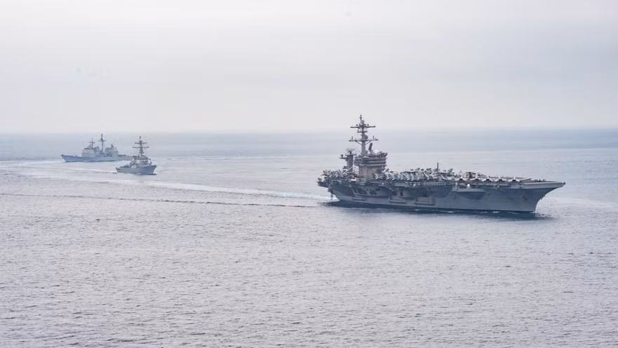 Tàu sân bay Carl Vinsonvà nhóm tác chiến tàu sân bay của nó đã lên đường triển khai vào ngày 2 tháng 8. (Hải quân Mỹ)