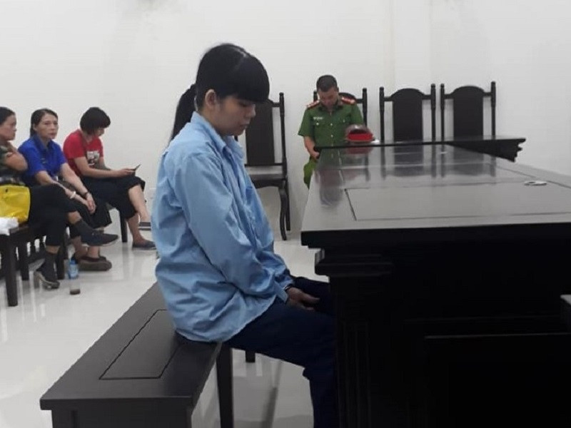 Lê Thị Hồng Hoa tại tòa.