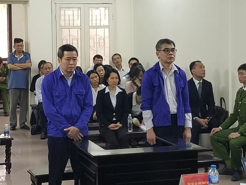 Các bị cáo có mặt trong phiên tòa sáng nay