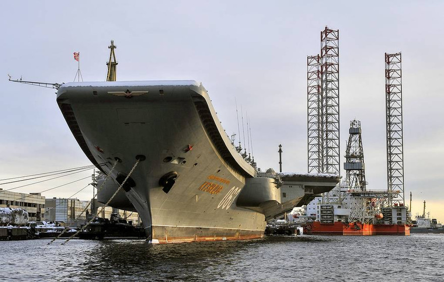 Tàu sân bay hạng nặng Đô đốc Kuznetsov (TASS)