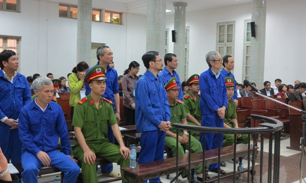 Các bị cáo tại tòa.