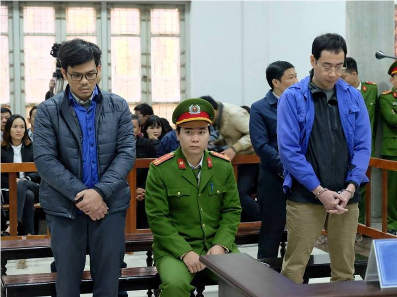 Các bị cáo tại tòa.