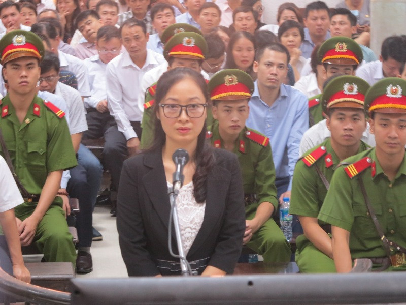 Bị cáo Lê Thị Thu Thủy trả lời HĐXX.