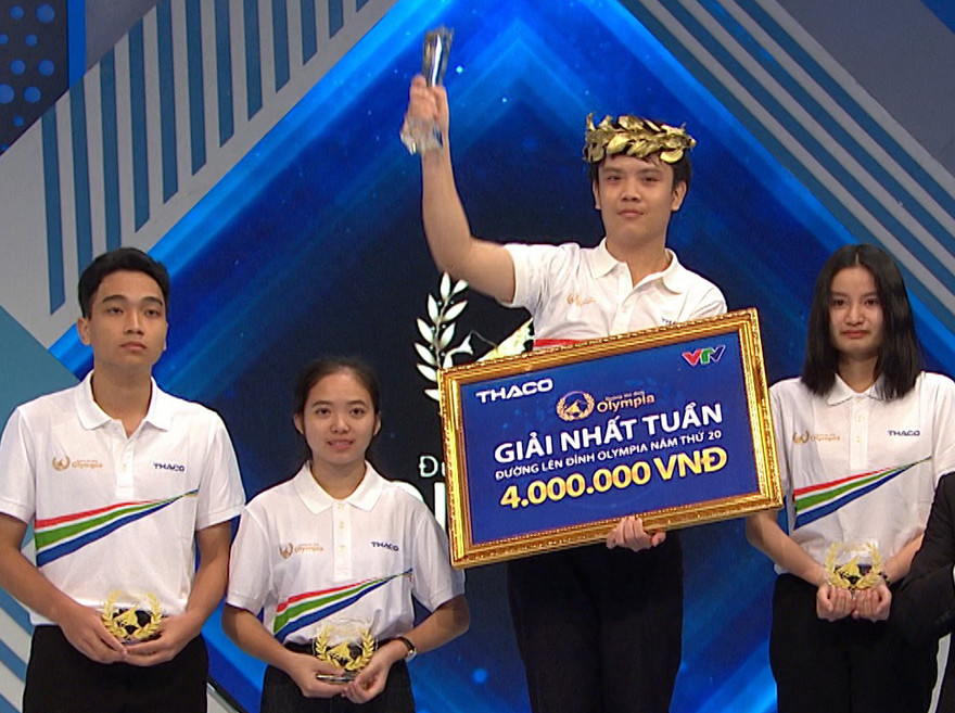 Nam sinh suýt 'tay không bắt giặc' khi về đích giành nguyệt quế Olympia