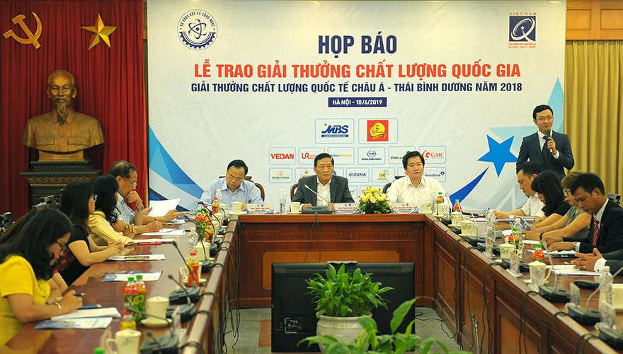 họp báo Lễ trao Giải thưởng chất lượng quốc gia, Giải thưởng chất lượng quốc tế Châu Á – Thái Bình Dương năm 2018. Ảnh: Xuân Tùng