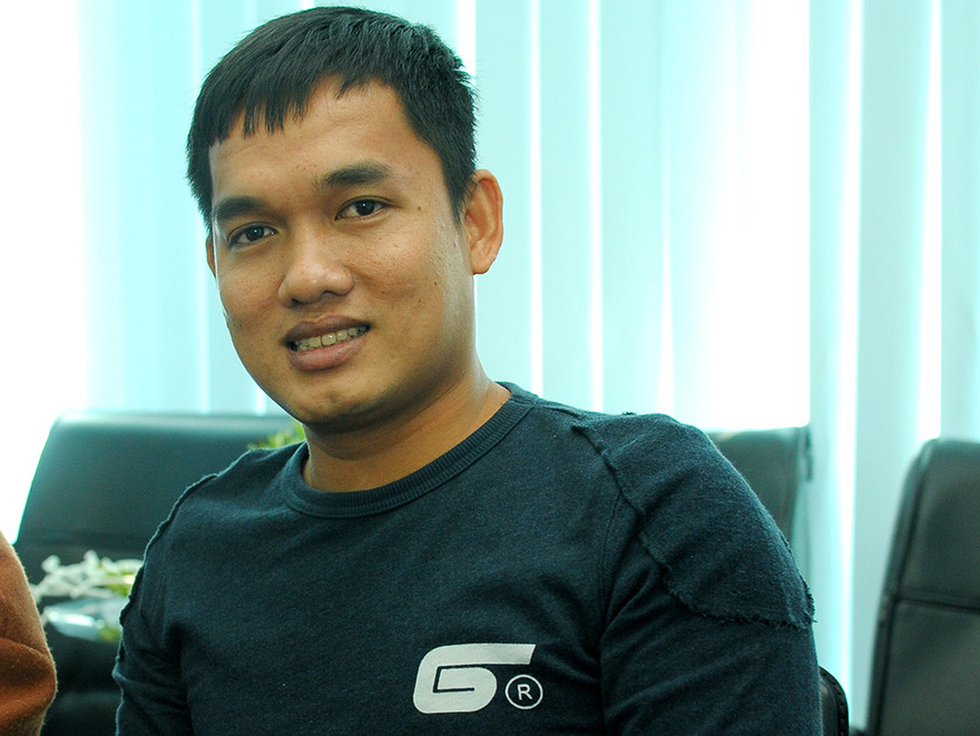 Chủ trại trồng nấm Bùi Minh Thắng. Ảnh: Xuân Tùng