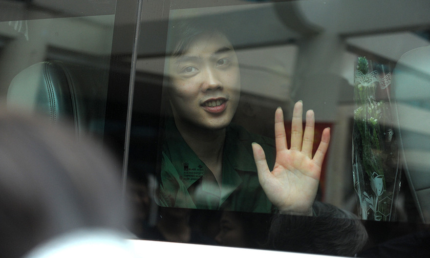 Nhiều thanh niên xếp bút nghiên lên đường nhập ngũ