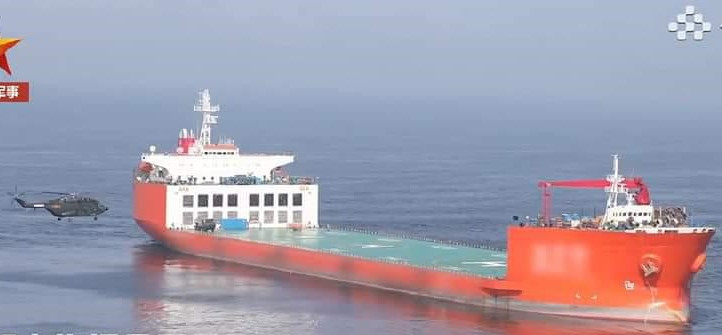 Bắt chước Mỹ, Hải quân Trung Quốc biến tàu hàng hạng nặng thành căn cứ trên biển