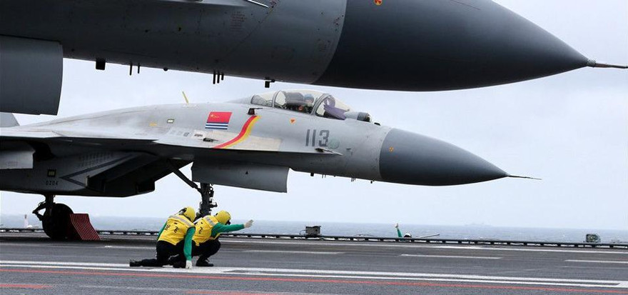 Cạnh tranh quân sự với Mỹ chắc chắn là một gánh nặng đối với nền kinh tế Trung Quốc