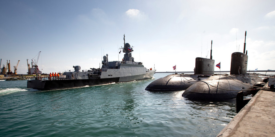 Tàu chiến Nga trong căn cứ ở Tartus, Syria