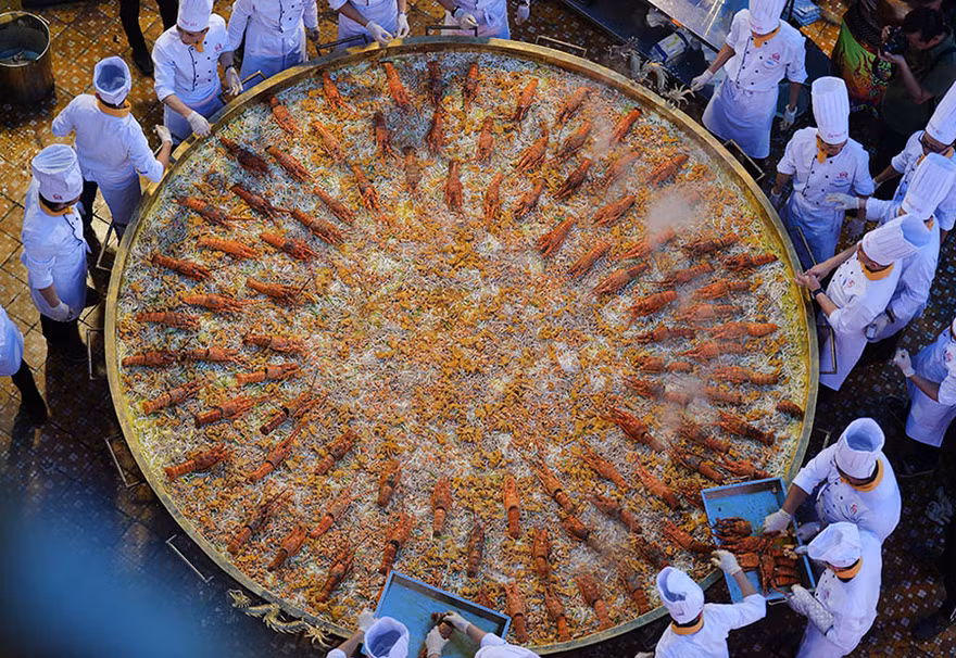 Việt Nam có kỷ lục bánh xèo khổng lồ