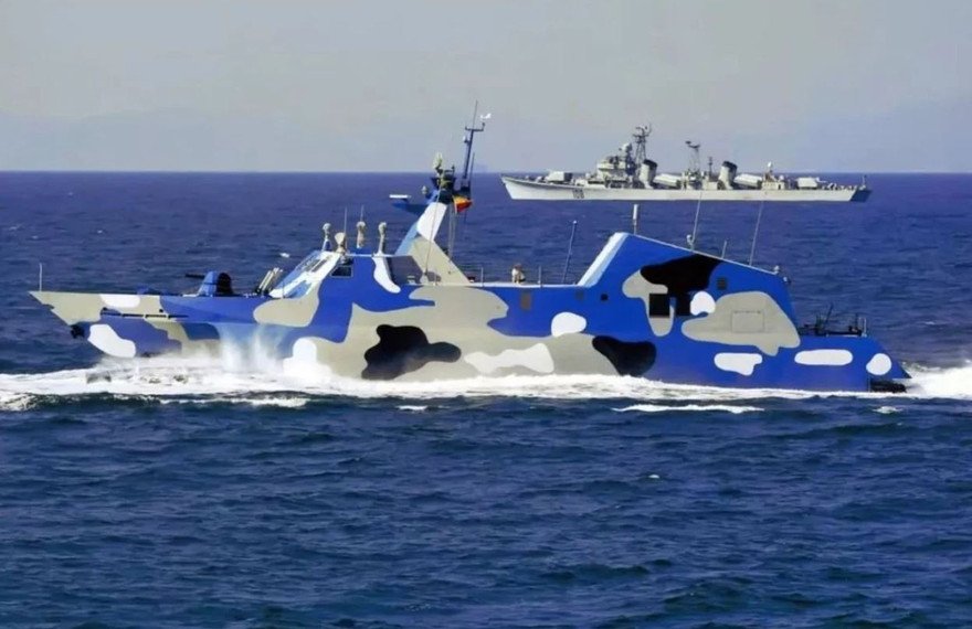 Tàu tên lửa tàng hình Type-22 trong hải quân Trung Quốc