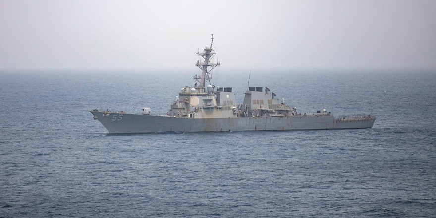 Cuộc sống trên tàu chiến hải quân Mỹ đi biển liên tục 215 ngày ra sao?