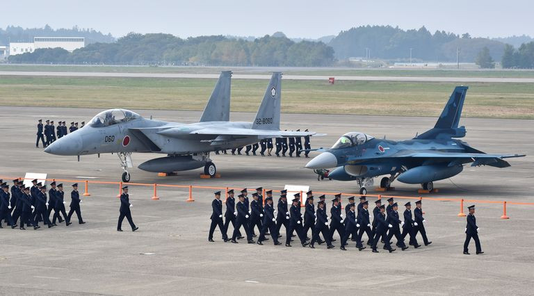 Tiêm kích F-15J- và F-2 trong không quân Nhật bản