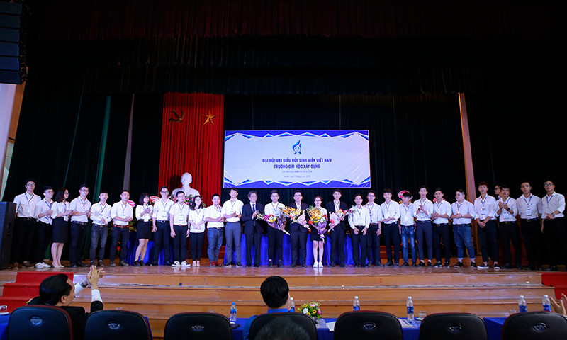 Ra mắt ban chấp hành khoá mới