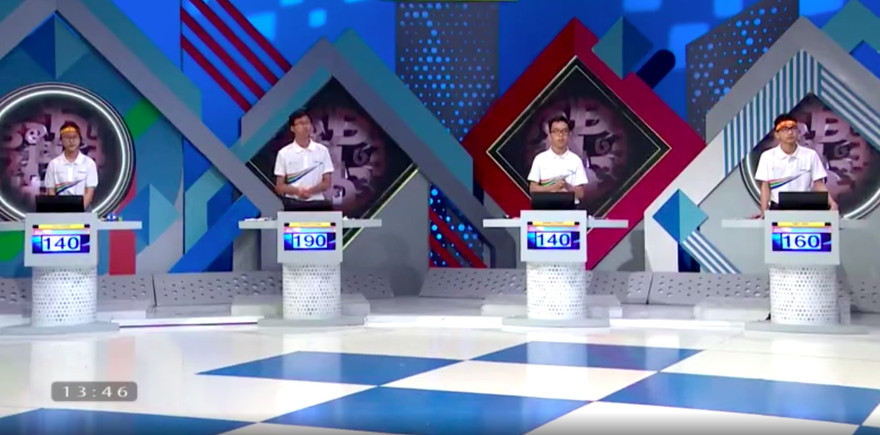 Kịch tính tranh giành vị trí dẫn đầu cuộc thi tháng Đường lên đỉnh Olympia