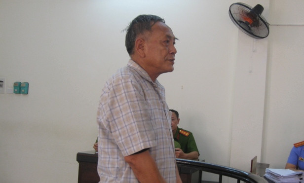 Nguyễn Văn Hạ tại phiên toà.