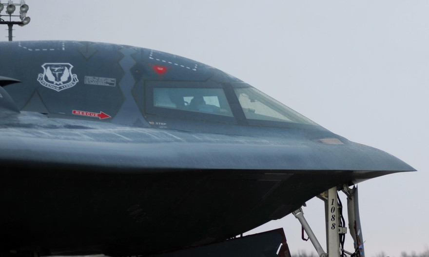 Nga có bắn hạ được máy bay ném bom tàng hình? Hãy nghe người Mỹ nói