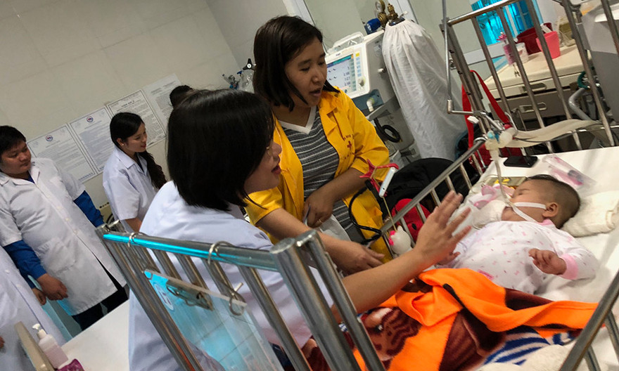 Gieo nụ cười cho bệnh nhi