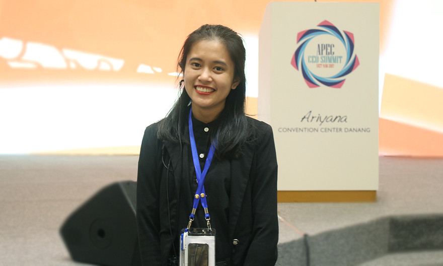 Lương Nữ Khánh Hằng tham gia làm tình nguyện viên trong nhiều chương trình. Ảnh: NVCC