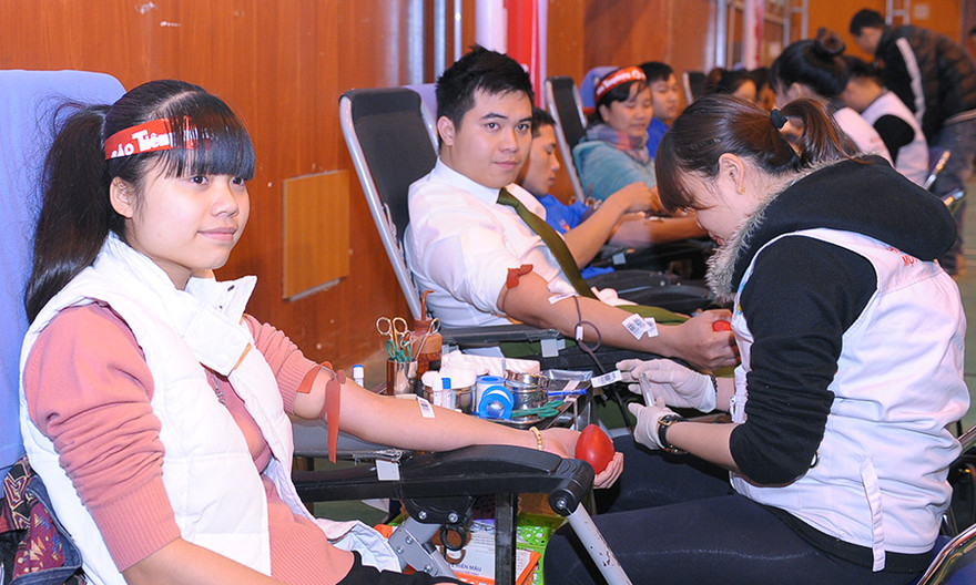 Tuổi trẻ Hải Dương hào hứng hiến máu Chủ nhật Đỏ lần thứ X