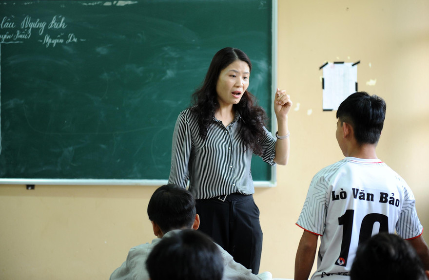 Tôn vinh giáo viên vượt khó gieo chữ học sinh dân tộc thiểu số