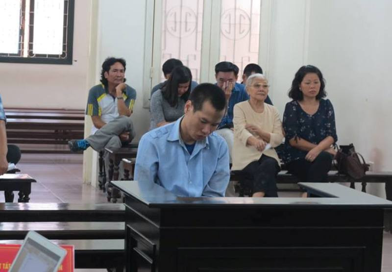 Bị cáo Hồ Thanh Hiếu tại tòa.