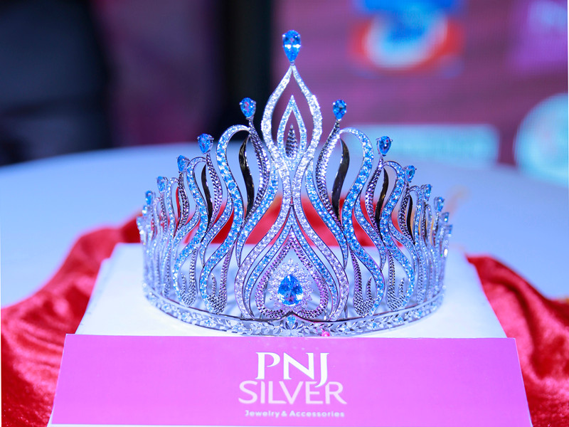 Vương miện hoa khôi “Nữ sinh viên Việt Nam duyên dáng” - VMU 2015