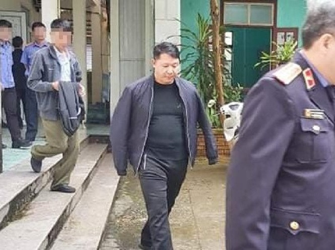 Đại úy Đặng Thế Đông bị bắt vì dùng nhục hình.