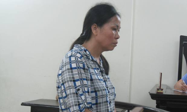 Nguyễn Thị Dậu tại phiên toà.