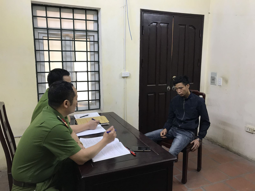  Lò Văn Mính tại cơ quan công an. Ảnh Công an Bắc Ninh.