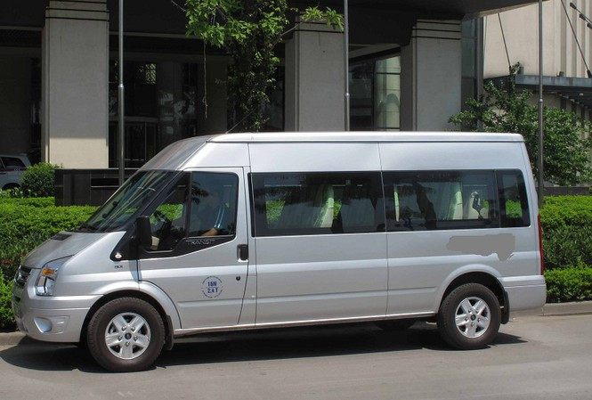 Tài xế bị triệu tập vì bỏ quên bé 3 tuổi cả ngày trên ô tô